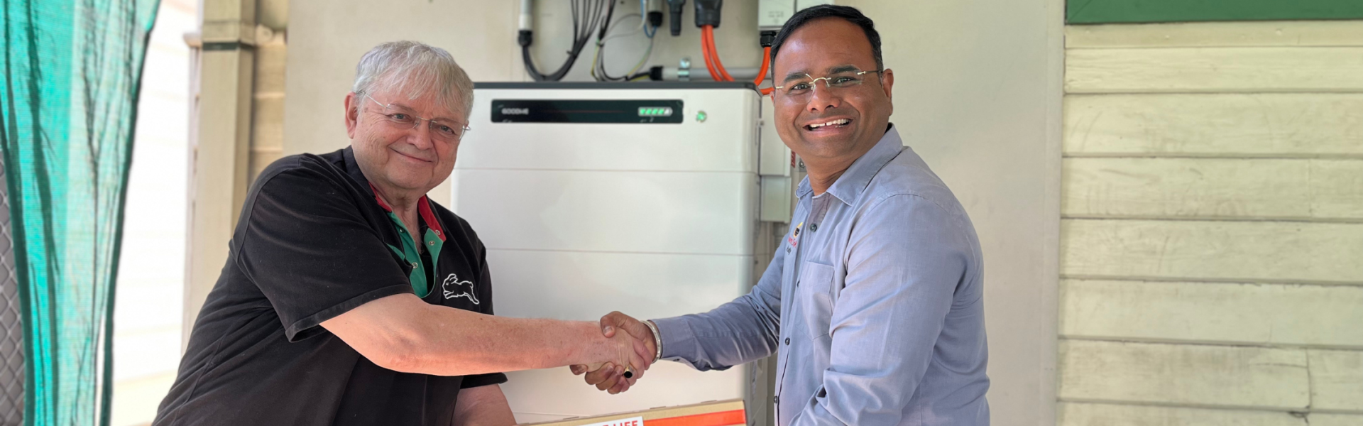 Opera Solar Energy Reviews - Andy with an Aussie Happy Client